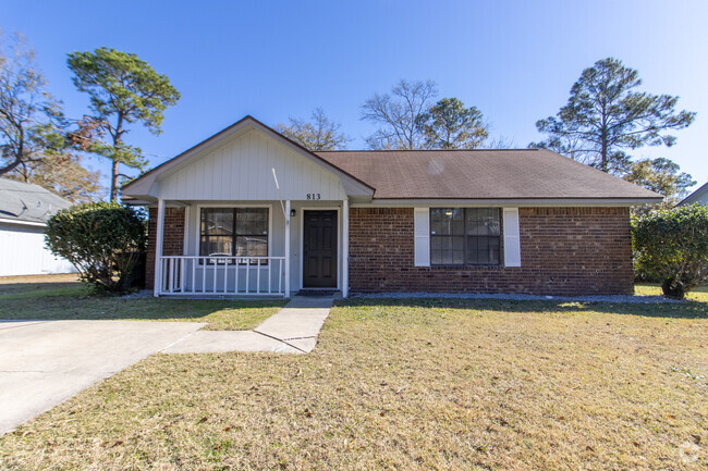 Building Photo - 813 Ridgewood Way Rental