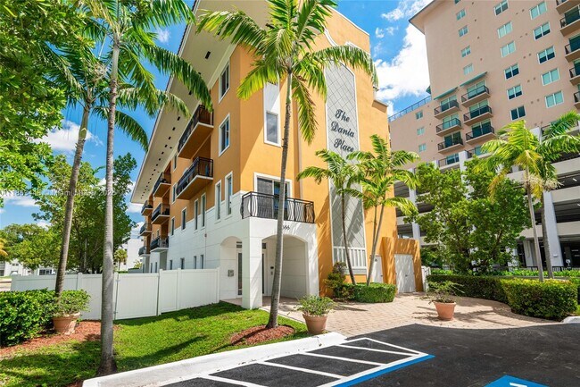 Photo - 555 E Dania Beach Blvd Unit 9