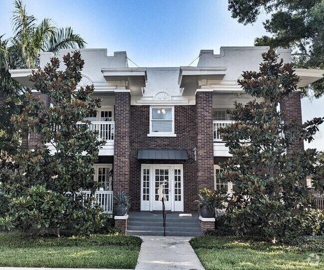Building Photo - 2113 W Southview Ave Unit C Rental