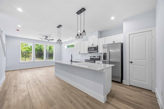 Building Photo - 4214 Larkspur St Unit A