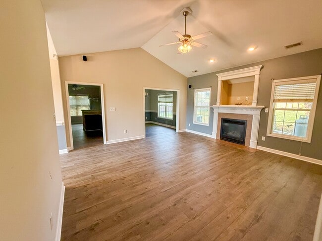 Photo - 150 Blacksmith Ln