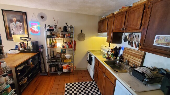 Photo - 245 Kelton St Unit 24