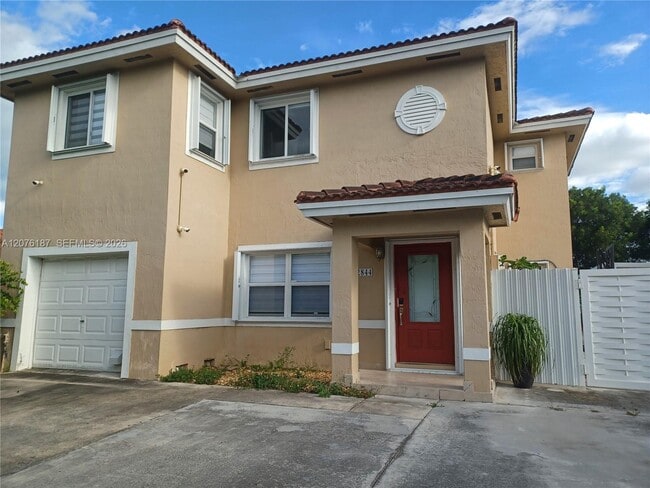Building Photo - 12844 SW 256th Terrace