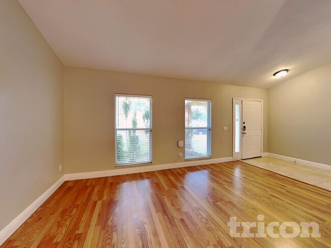 Photo - 6517 Seafairer Dr