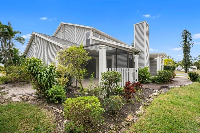 Photo - Well-maintained,2 bed 2 bath two-story condo located in Fort Myers