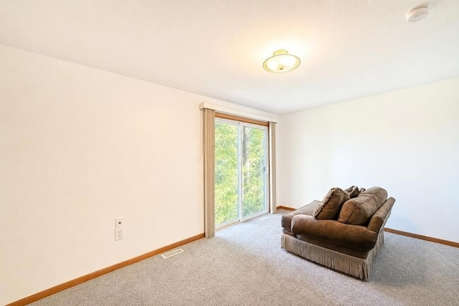 Photo - 8649 Hidden Lake Dr