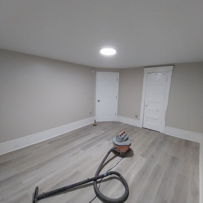 Photo - 231 Primrose Ave
