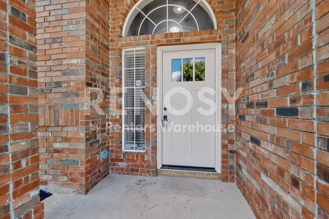 Photo - 619 Ridgemont Dr