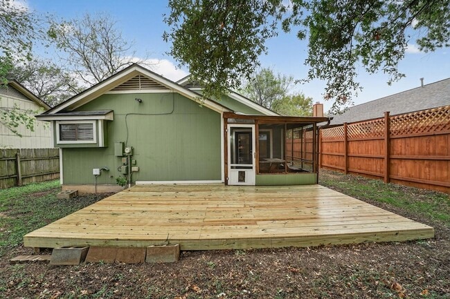 Photo - 12331 Limerick Ave