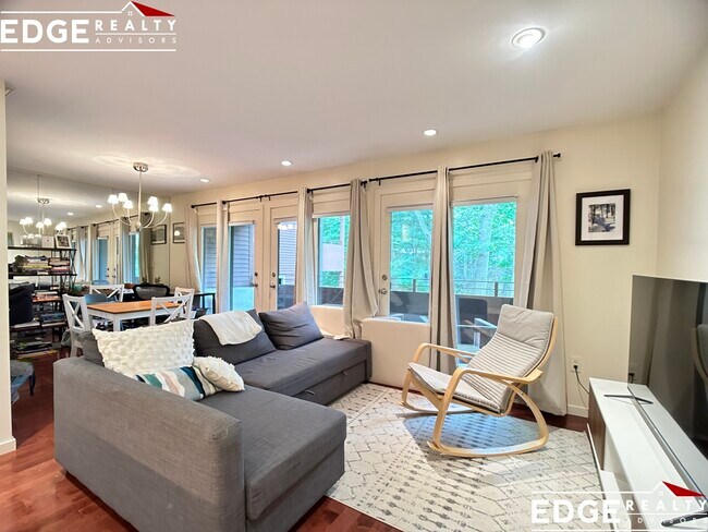 Photo - 241 Perkins St