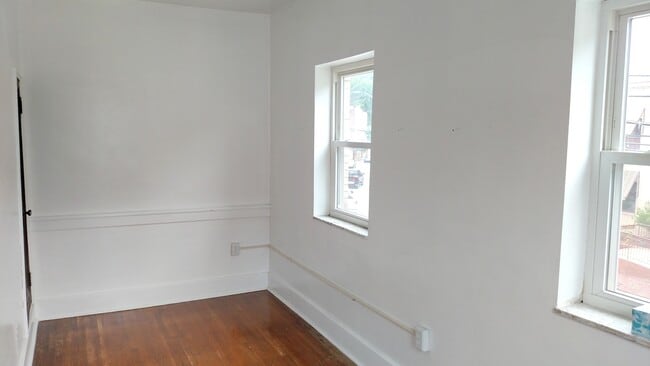 Photo - 144 Wabash St Unit Second Floor