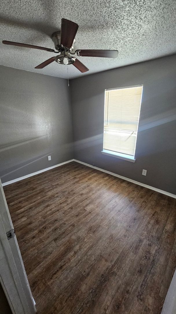 Photo - 4959-4965 Miller Ave Unit 4959