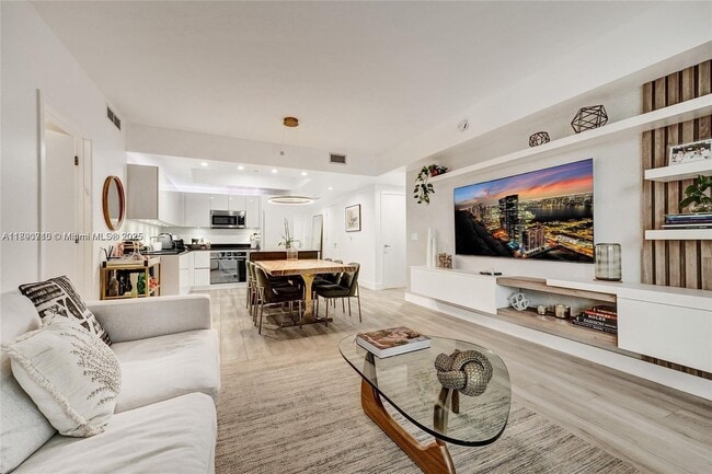 Building Photo - 1010 Brickell Ave Unit 4009
