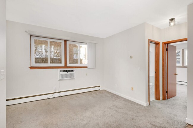 Photo - 3308 Girard Ave S