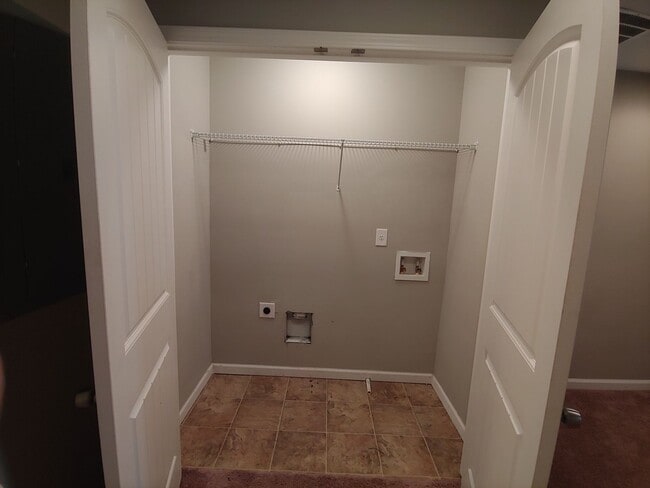 Photo - Renovated Townhome w/ Hardwood Floors + Updated Kitchen!