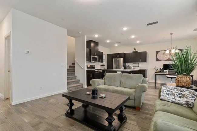 Photo - 736 N Bliss Ln