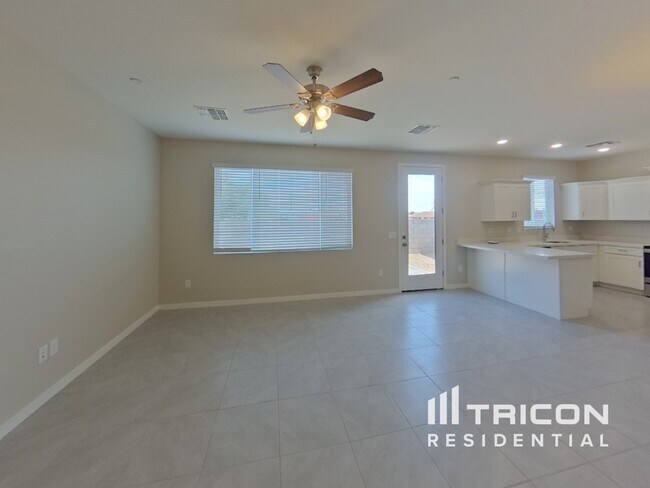 Photo - 4551 E Gary St