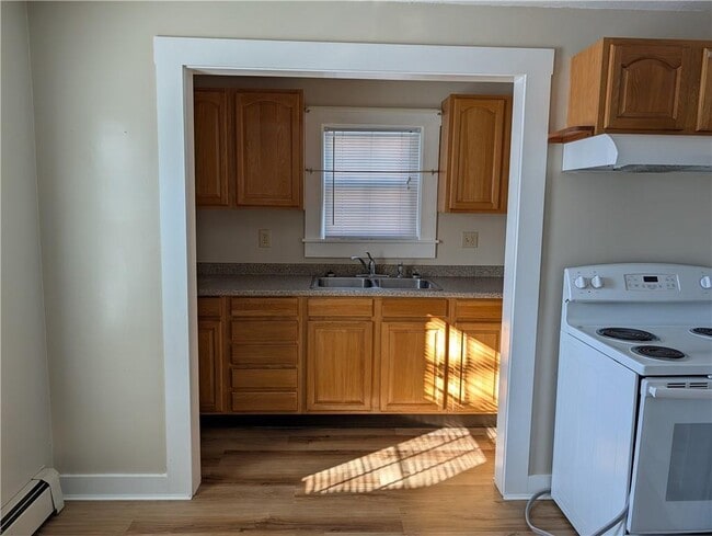 Photo - 22 Oakland School St