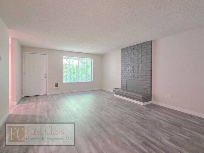 Photo - 1829 NE 23rd Ct