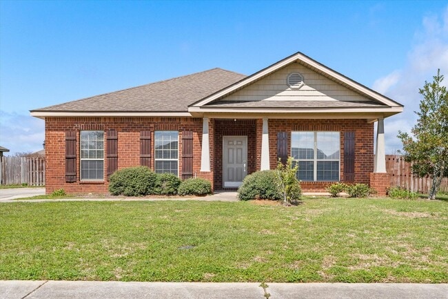 Building Photo - Upcoming Listing!