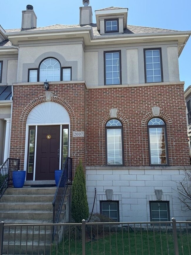 Building Photo - 2007 Alta Vista Ct