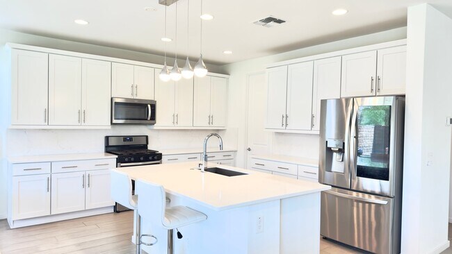Photo - 3109 E Louise Dr