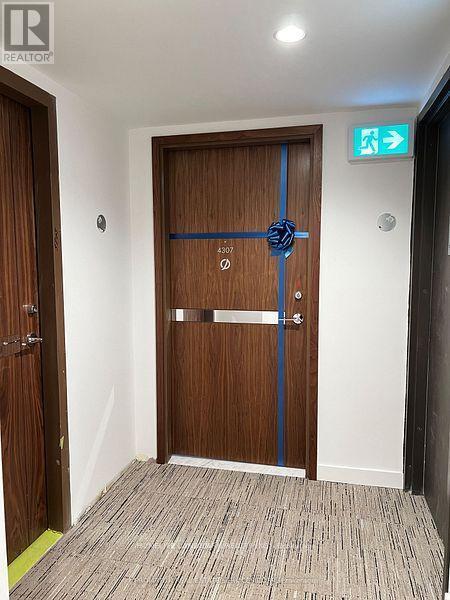 Photo - 38 Widmer St Unité 4307