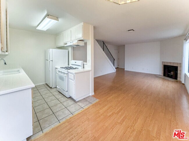 Photo - 2490-2490 Purdue Ave Unit 7