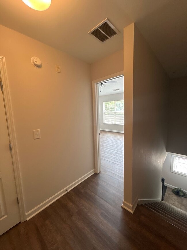 Building Photo - 01-204 Fishman Unit 01-204 - B