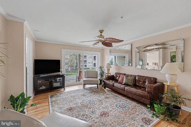 Building Photo - 1067 Gardenview Loop Unit 201