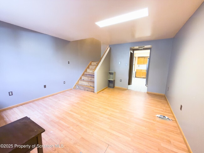 Photo - 526 Langan Rd