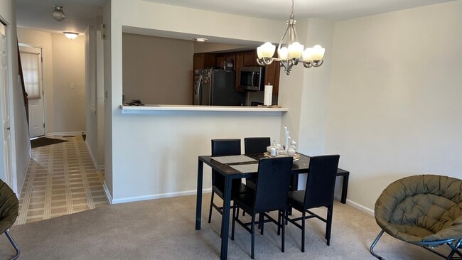 Photo - 1788 Grove Ave