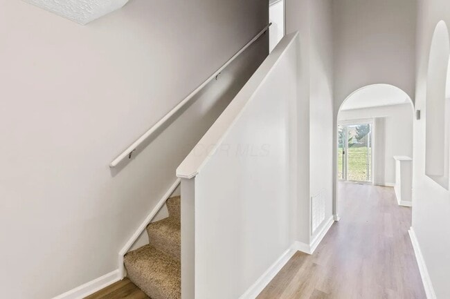 Entrada - 8810 Greylag Loop