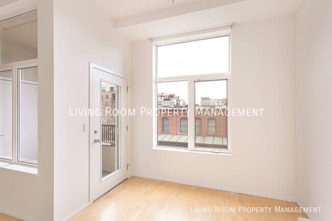 Photo - Hoyt Commons Open Concept Condo - Parking,... Unit : 315