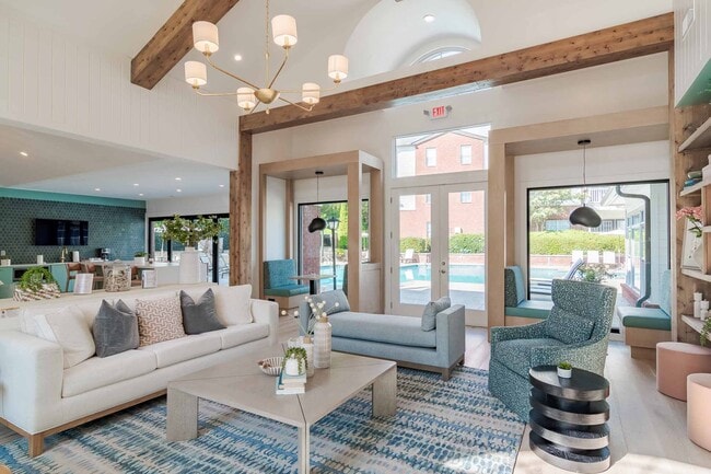 Club Room - The Cleo Dunwoody