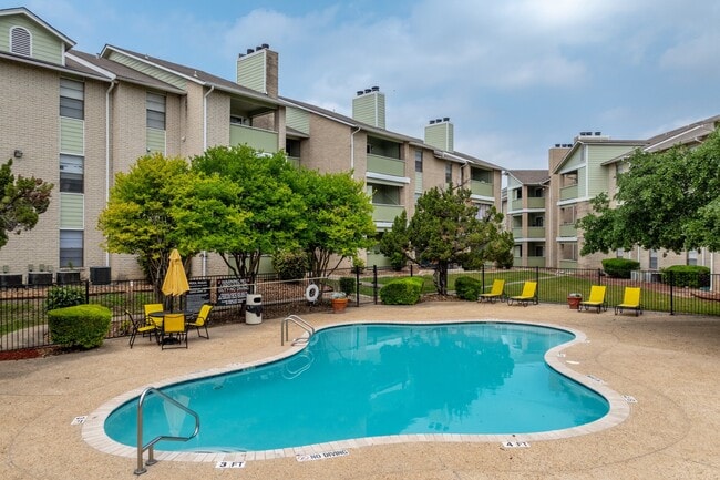 Palisades Park Apartments - Palisades Park Apartments