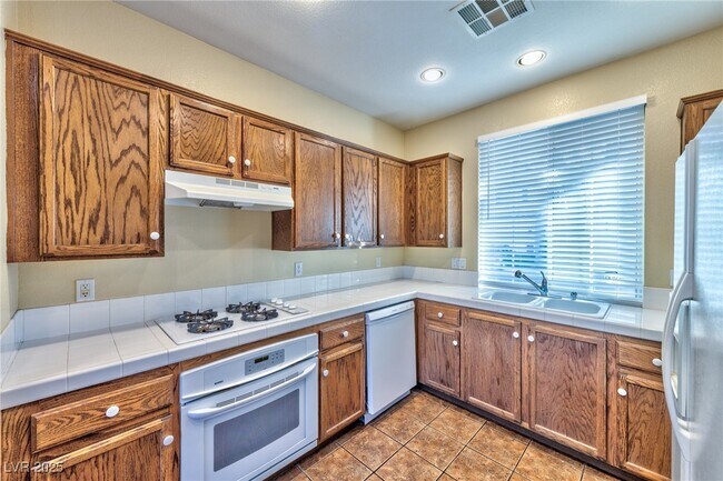 Photo - 6236 Huntington Ridge Ave