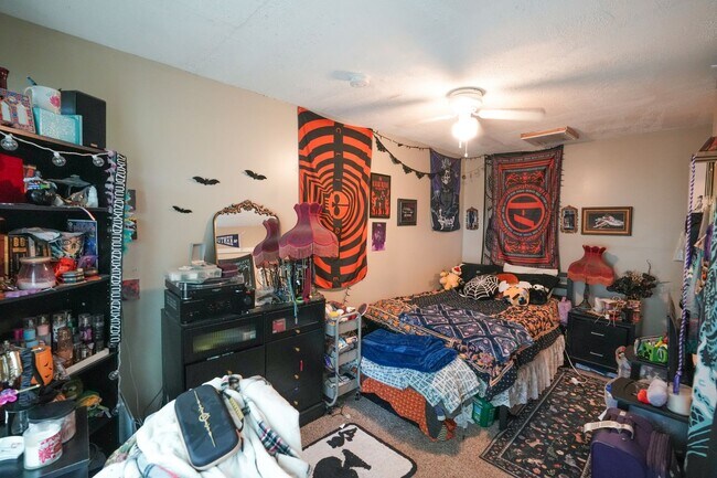 712 Golfview Dr