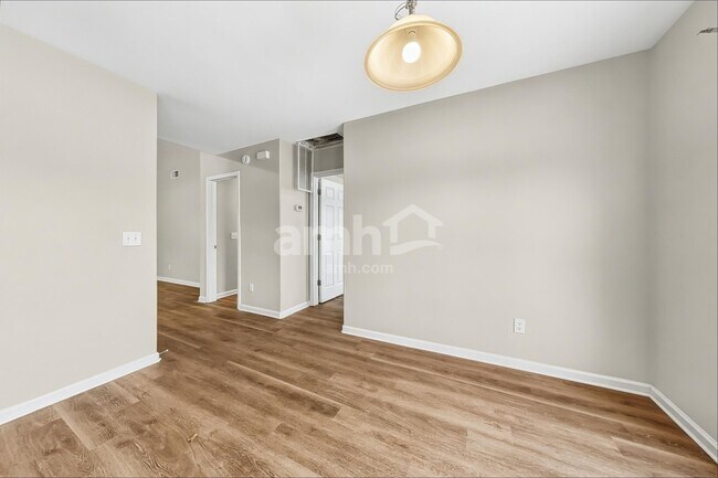 122 Spring Lakes Dr