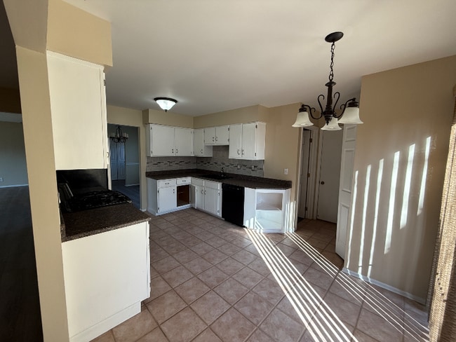 Photo - 1431 Brookwood Cir