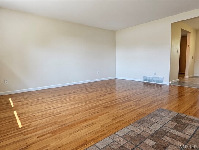 Photo - 220 Garden Pkwy