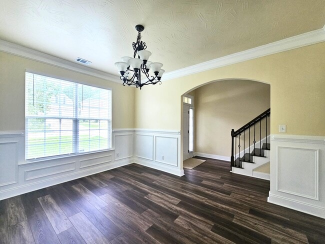 Photo - 3019 Kilknockie Dr