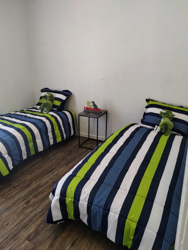 University Club Apartments