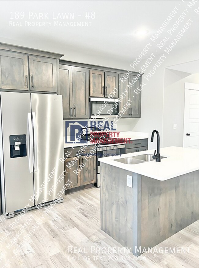 Photo - 3 Bedroom 2.5 Bathroom Town Home - 1 Car G... Unit #8