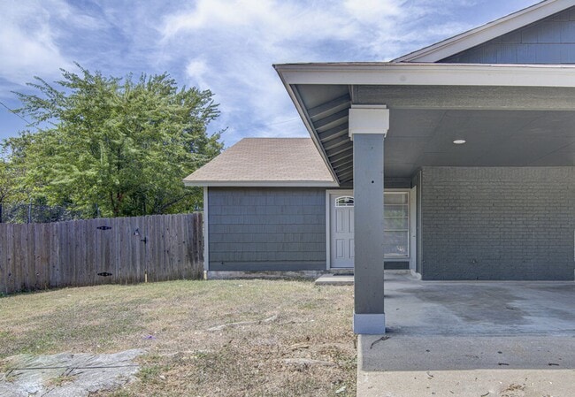 Photo - 1936 Nicole Cir Unit B