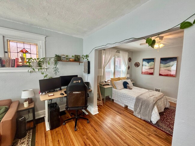 Photo - 5331 Bancroft Ave