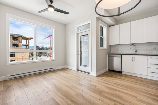 Photo - McGill Apartments