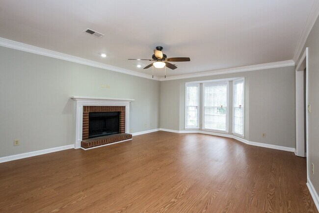 Photo - 2906 Katy Ln SW