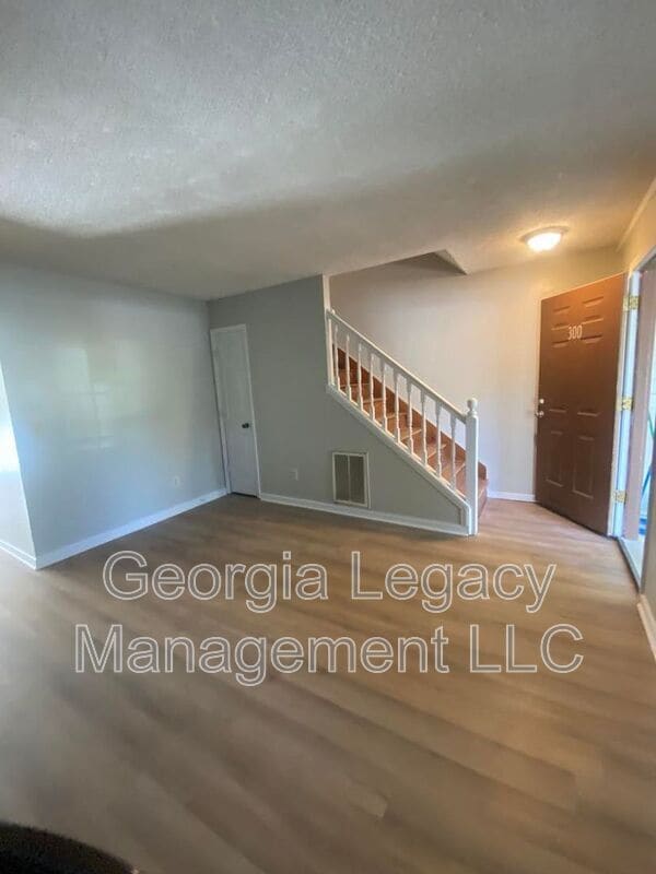 Photo - 300 Letourneau Dr