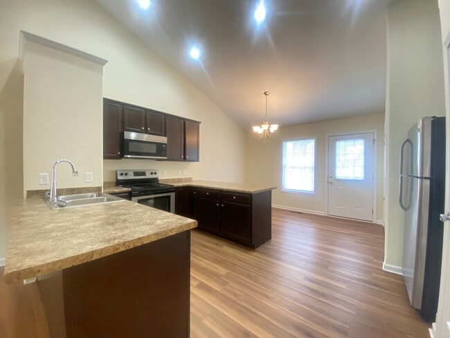 Photo - 200 E 14th St Unit A